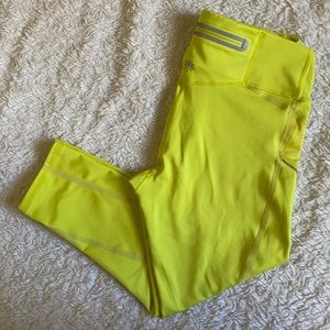 Athleta Stride Capri- Size S